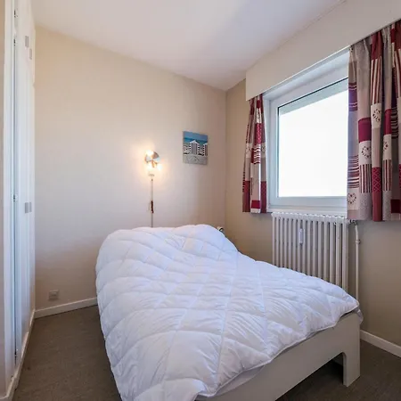 Penthouse With Sea View In Koksijde, Cleaning Included *