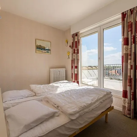 Penthouse With Sea View In Koksijde, Cleaning Included * Koksijde